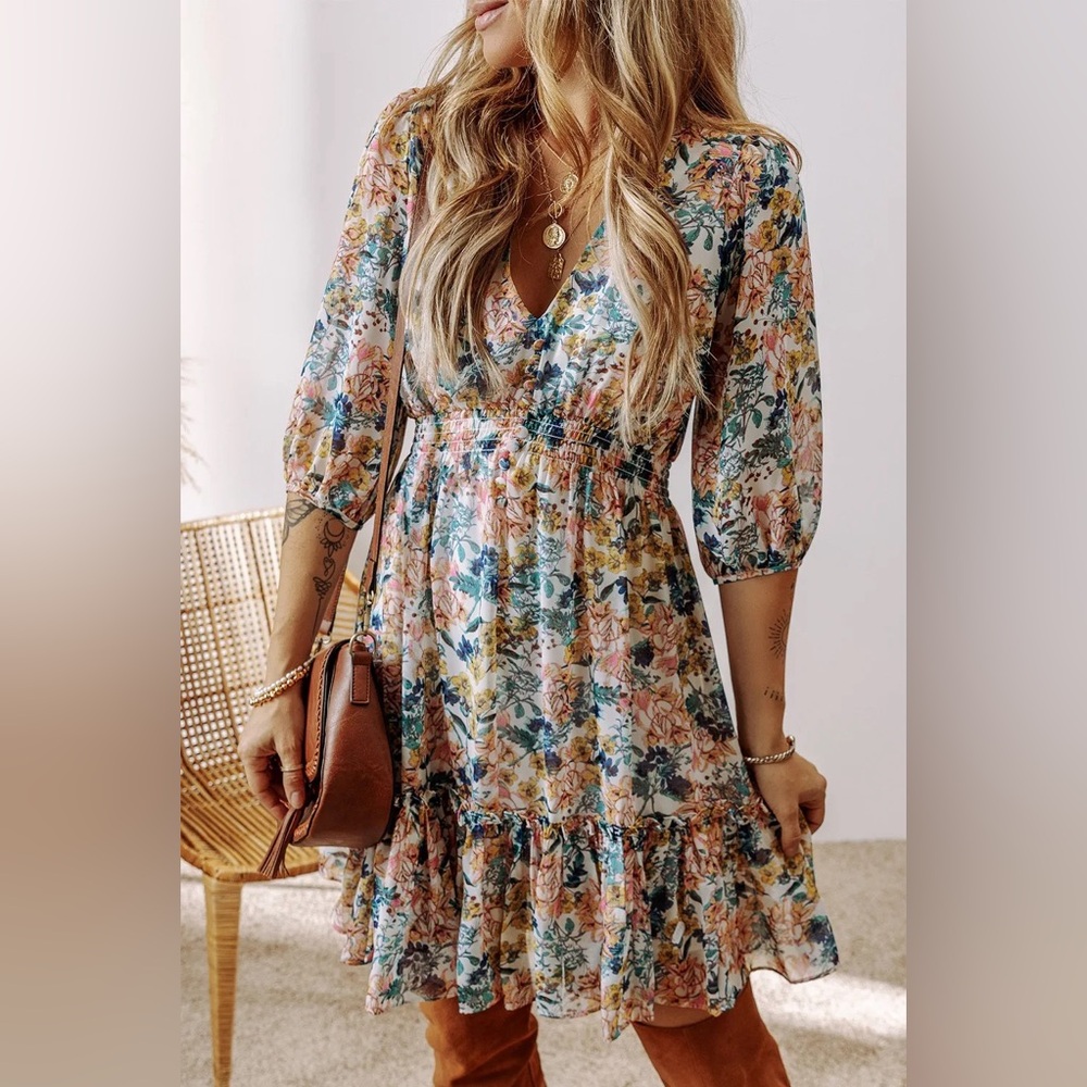 NWOT - Floral V-Neck 3/4 Sleeve Dress - Small - Picture 2 of 15